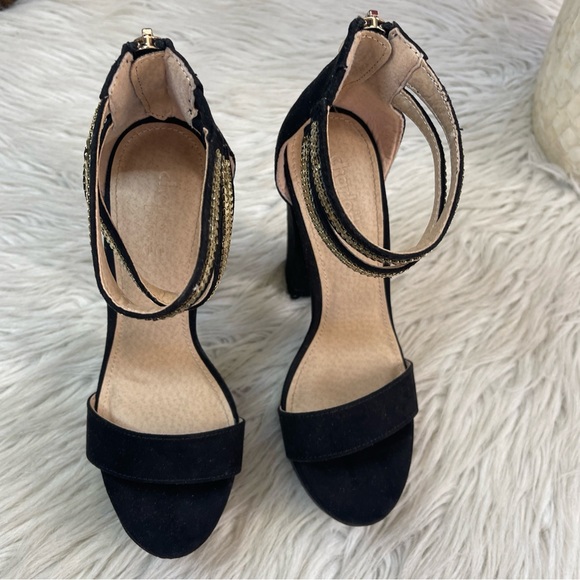 Charlotte Russe Platform Heels - Picture 2 of 13